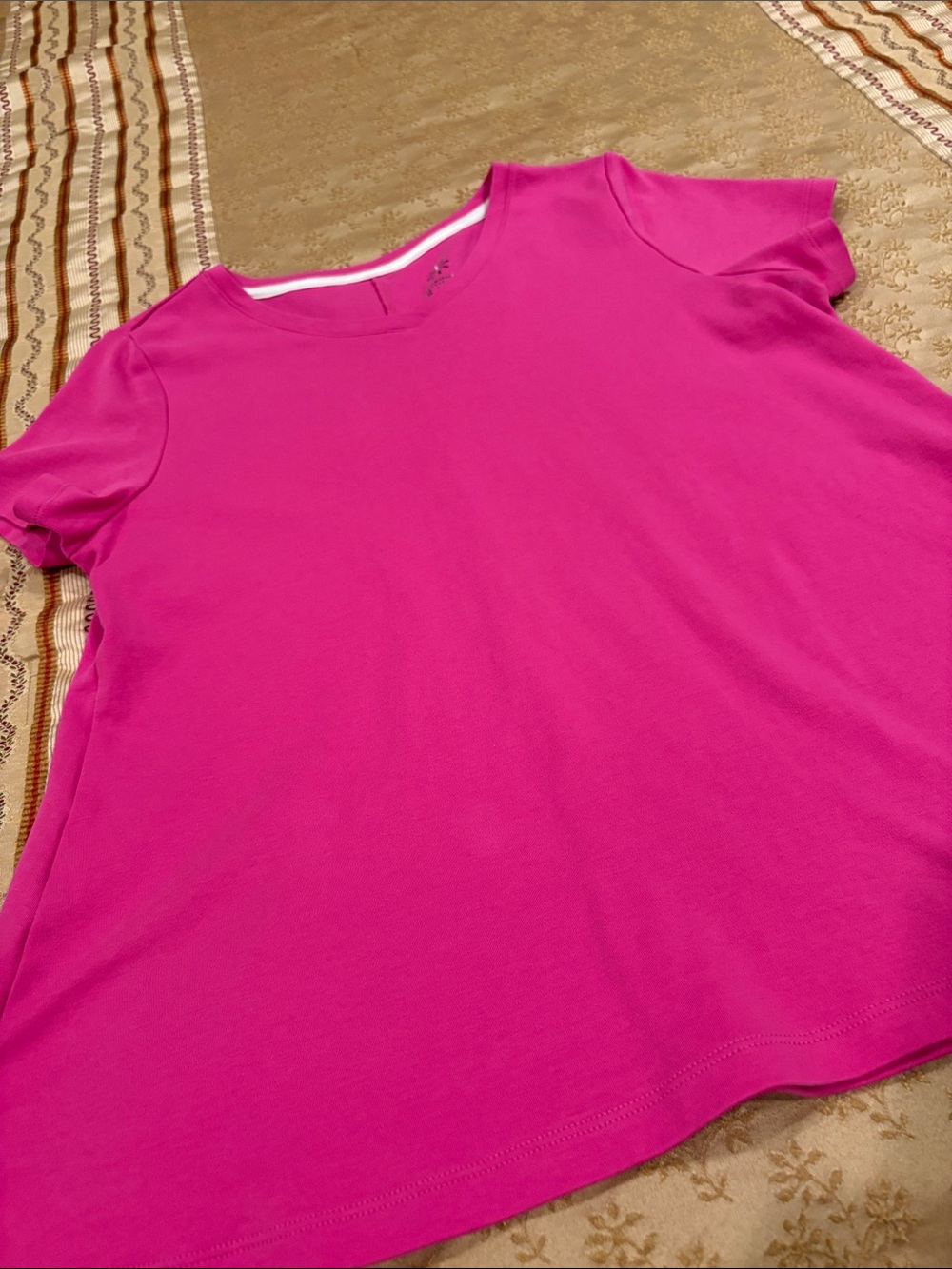 Issac Mizrahi Short-Sleeve Dark Pink Top, Pima Cotton, V-Neck, Flared, L